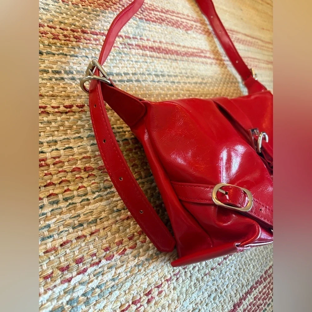NWOT PRINCESS POLLY “Anatolius Shoulder Bag” in red!